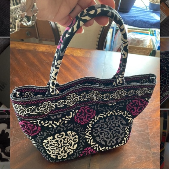 Vera Bradley Handbags - Elegant Vera Bradley Shoulder Bag